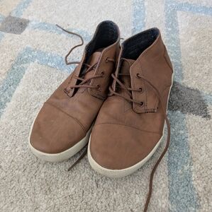 TOMS Paseo Mid Dark Earth Synthetic Leather Sneaker, Size 6